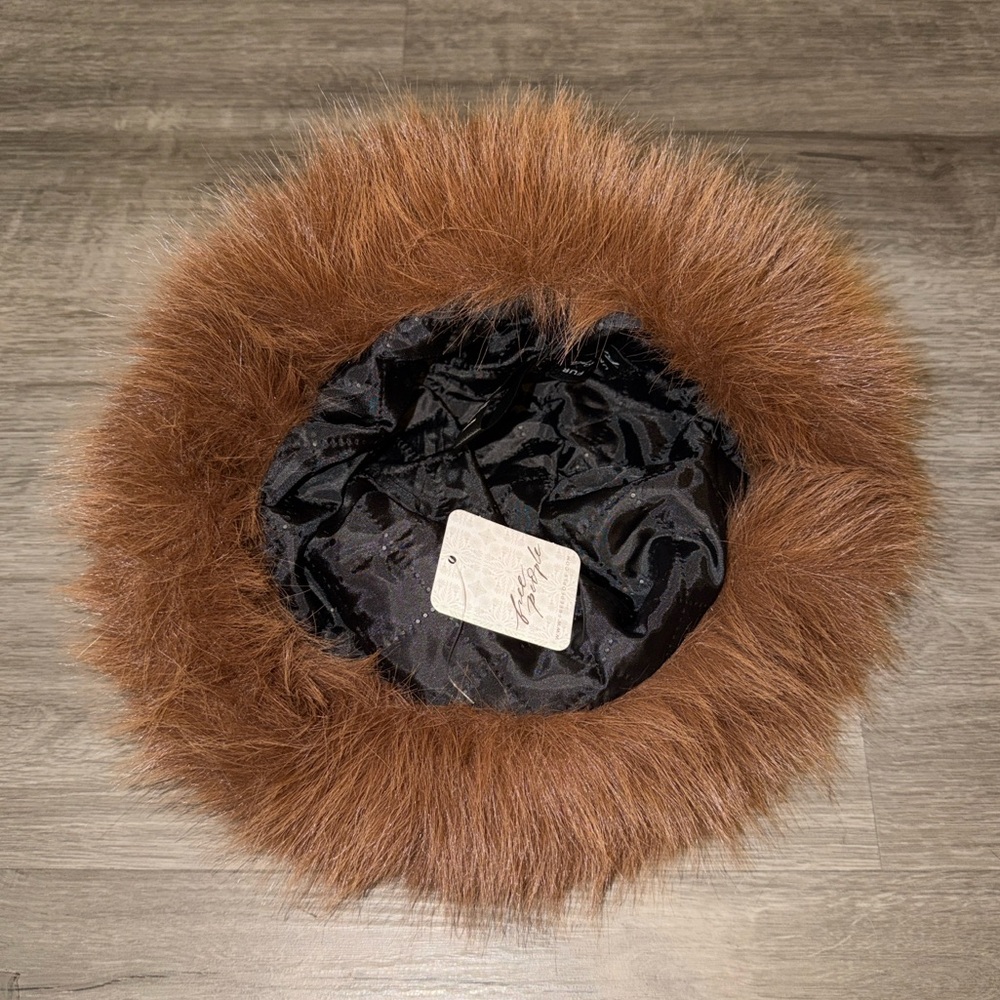 Free People X Unreal Fur Ice Queen Bucket Hat - Picture 6 of 9